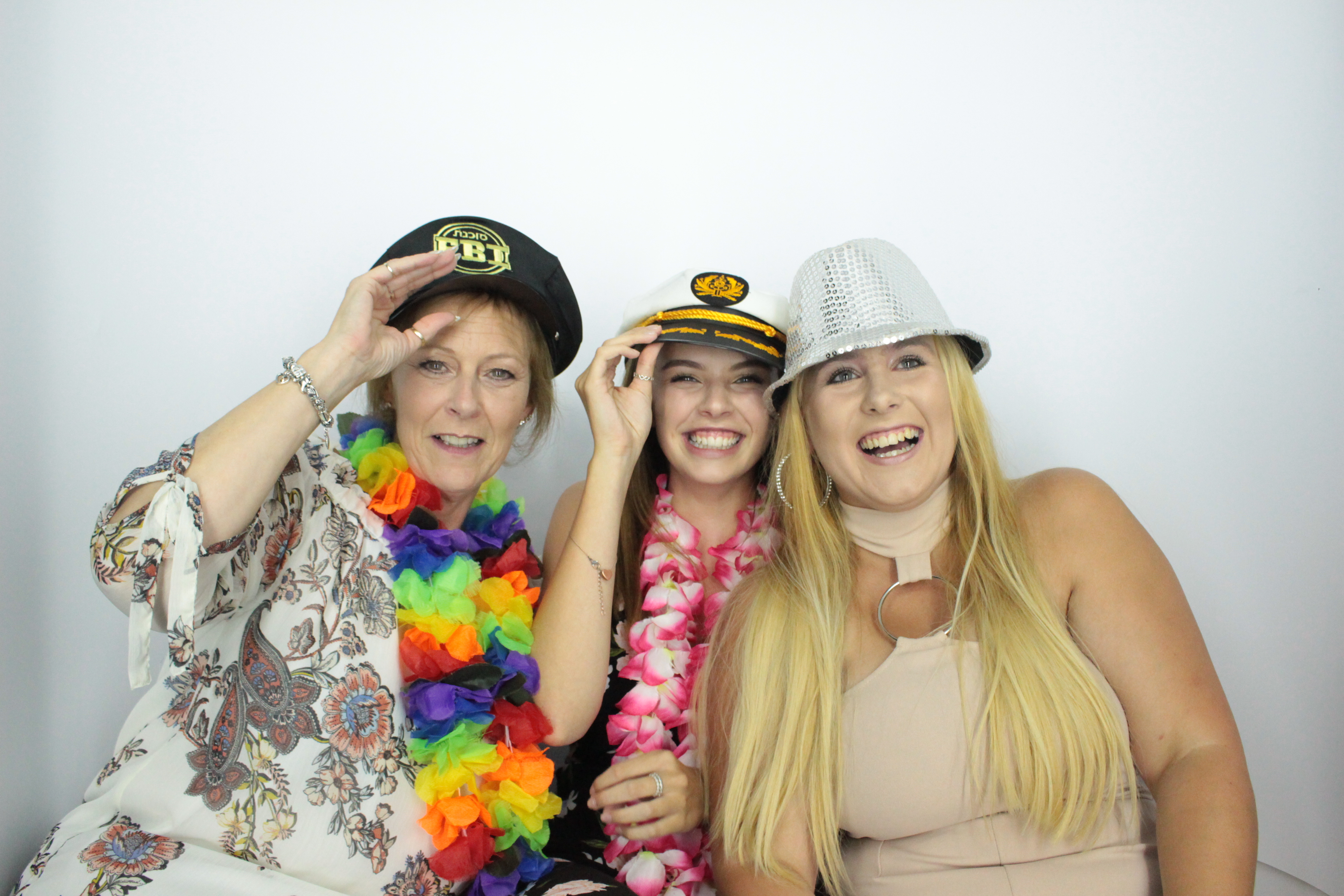 Martin & Colleen’s Joint 50th | View more photos from the event at gallery.myphotoboothexperience.co.uk/u/MyPhotoBoothExperienceLtd/Martin-Colleen’s-Joint-50th